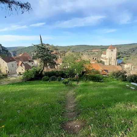 - Charme, Jardin Et Vue Imprenable En Plein Coeur De St-cirq Гостевой дом Сен-Сирк-Лапопи