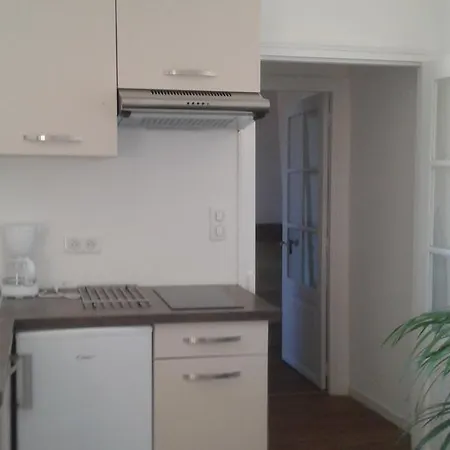 - Charme, Jardin Et Vue Imprenable En Plein Coeur De St-cirq Гостевой дом